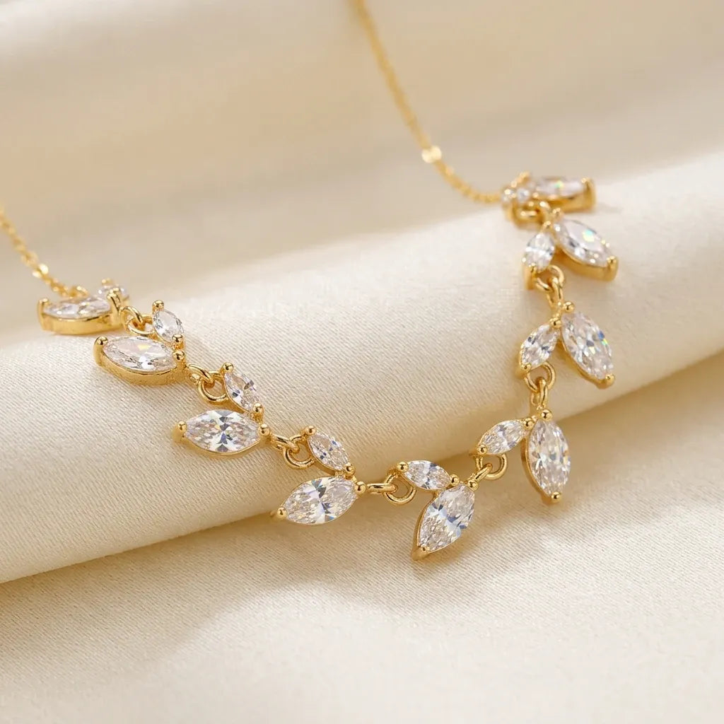 LIRIA Necklace