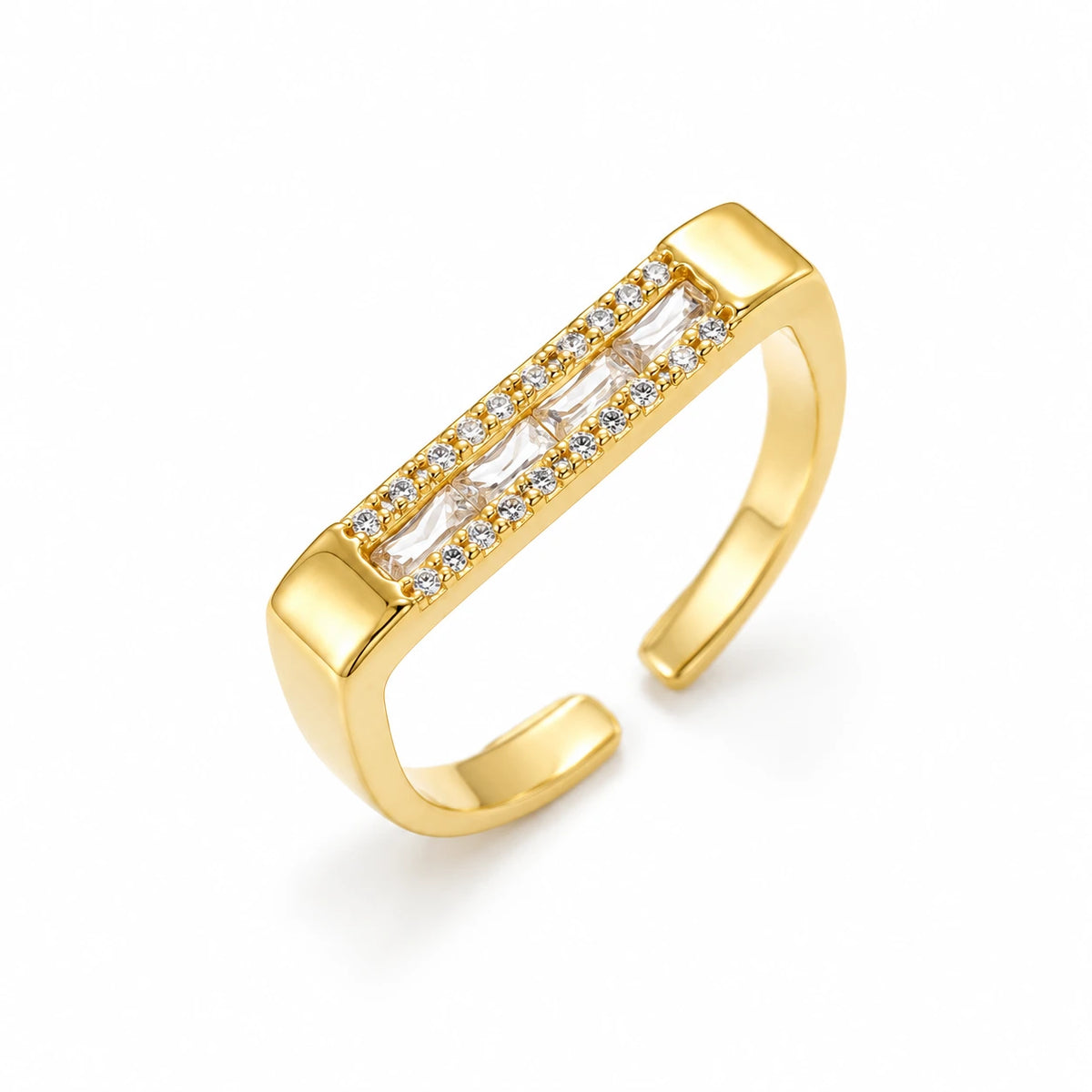 Anillo Prisma de plata de ley 925 con baño de oro, vista de estudio